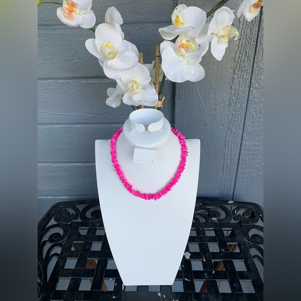 Hot Pink Necklace!  16",  Adorable, and ready for Summer!